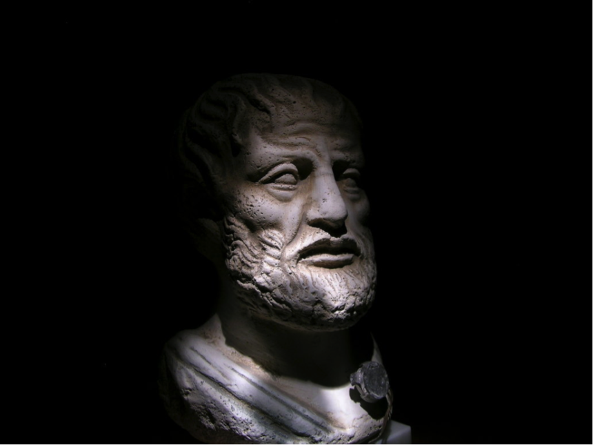 Aristóteles y el problema metafísico de qué objetos tienen esencia